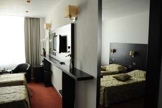 Отель Hotel EMD Бакэу Двухместный номер с 1 кроватью или 2 отдельными кроватями-4