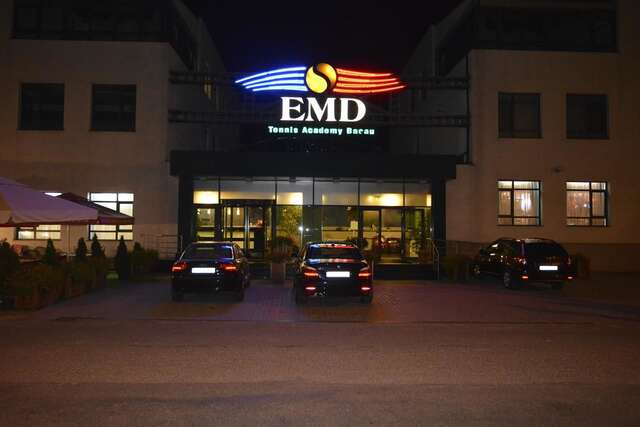 Отель Hotel EMD Бакэу-5